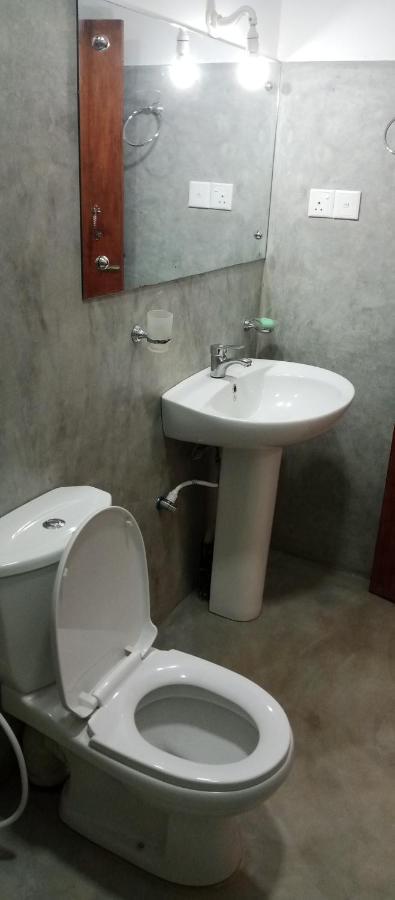 Nethanya Homestay Елла Екстер'єр фото